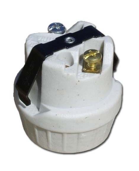 E26/E27 4kv pulse rated HID socket w/ spring clip